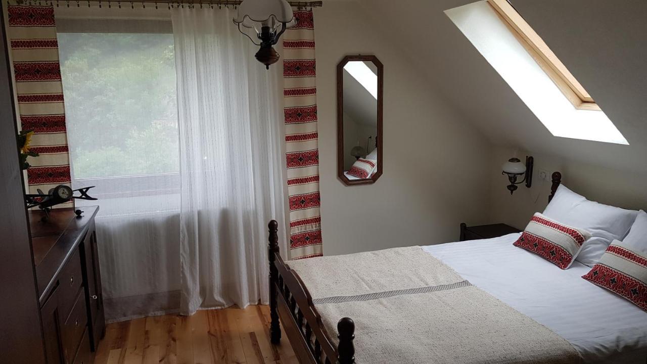 Bed and Breakfast Sura Lu' Vasile. Crivina  Екстер'єр фото
