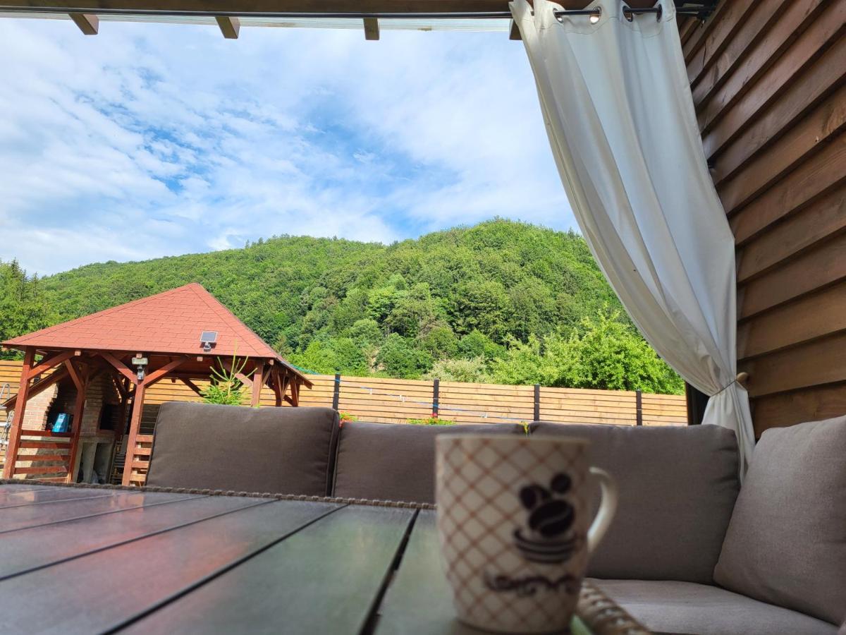 Bed and Breakfast Sura Lu' Vasile. Crivina  Екстер'єр фото