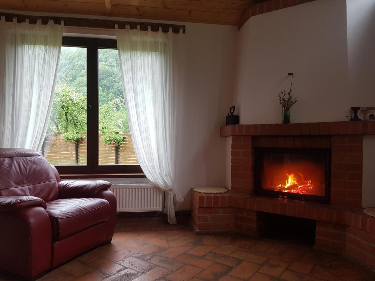 Bed and Breakfast Sura Lu' Vasile. Crivina  Екстер'єр фото